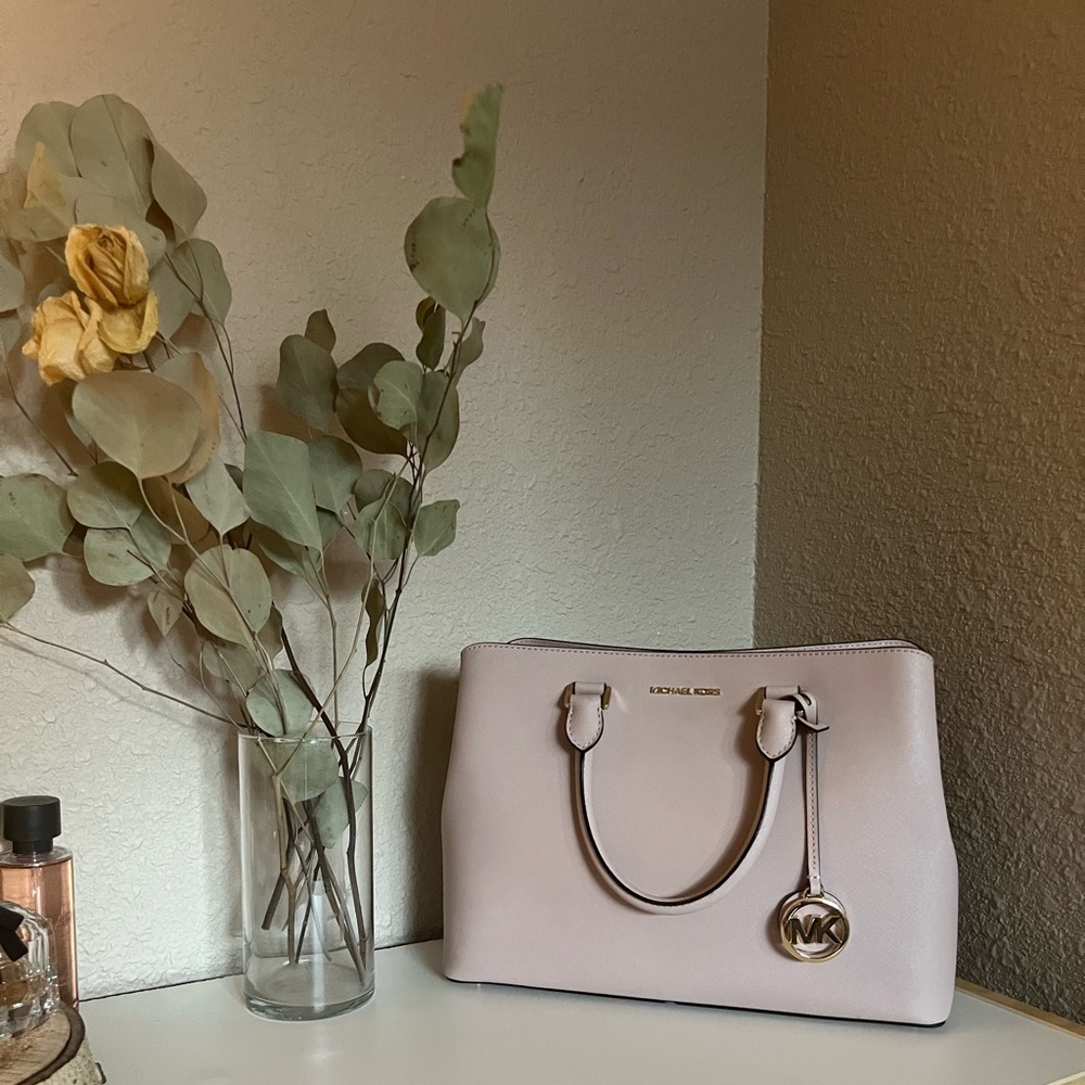 Michael Kors Boutique Leather Purse